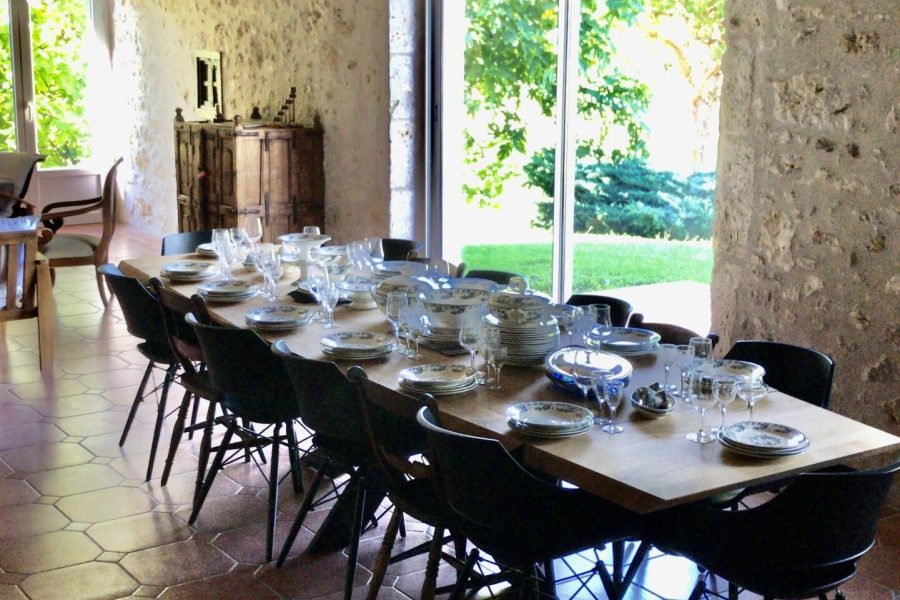 table séjour 14 couverts